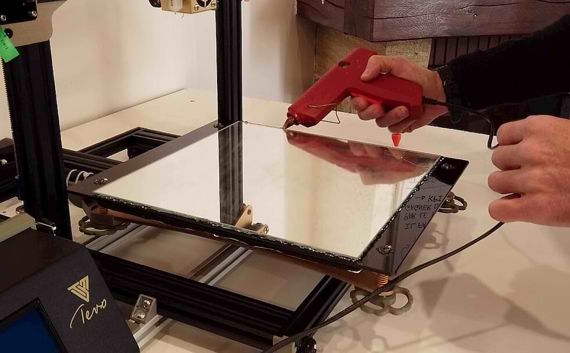 Corriger le plateau bombé d'une imprimante 3D